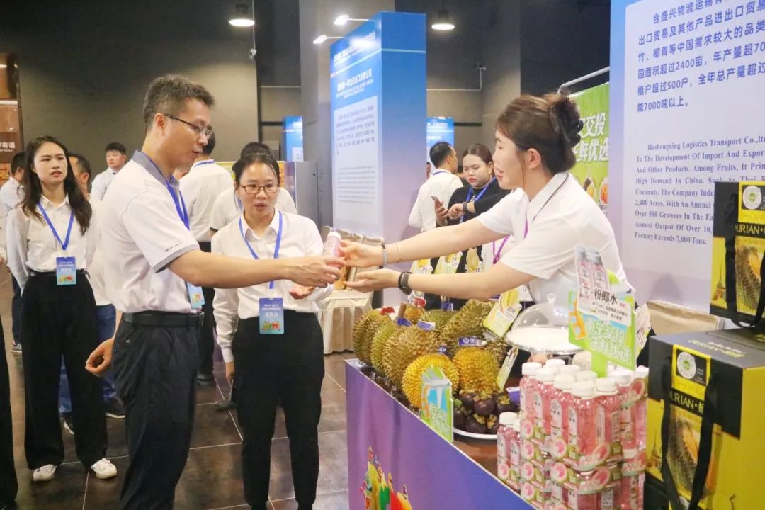 南寧交投集團(tuán)亮相“東盟水果匯聚廣西讓暢購(gòu) RCEP 更便利更美好”活動(dòng)現(xiàn)場(chǎng)